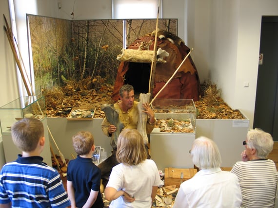 Sonderausstellung Älteste Spuren Rudolf Walter Reise durch die Steinzeit